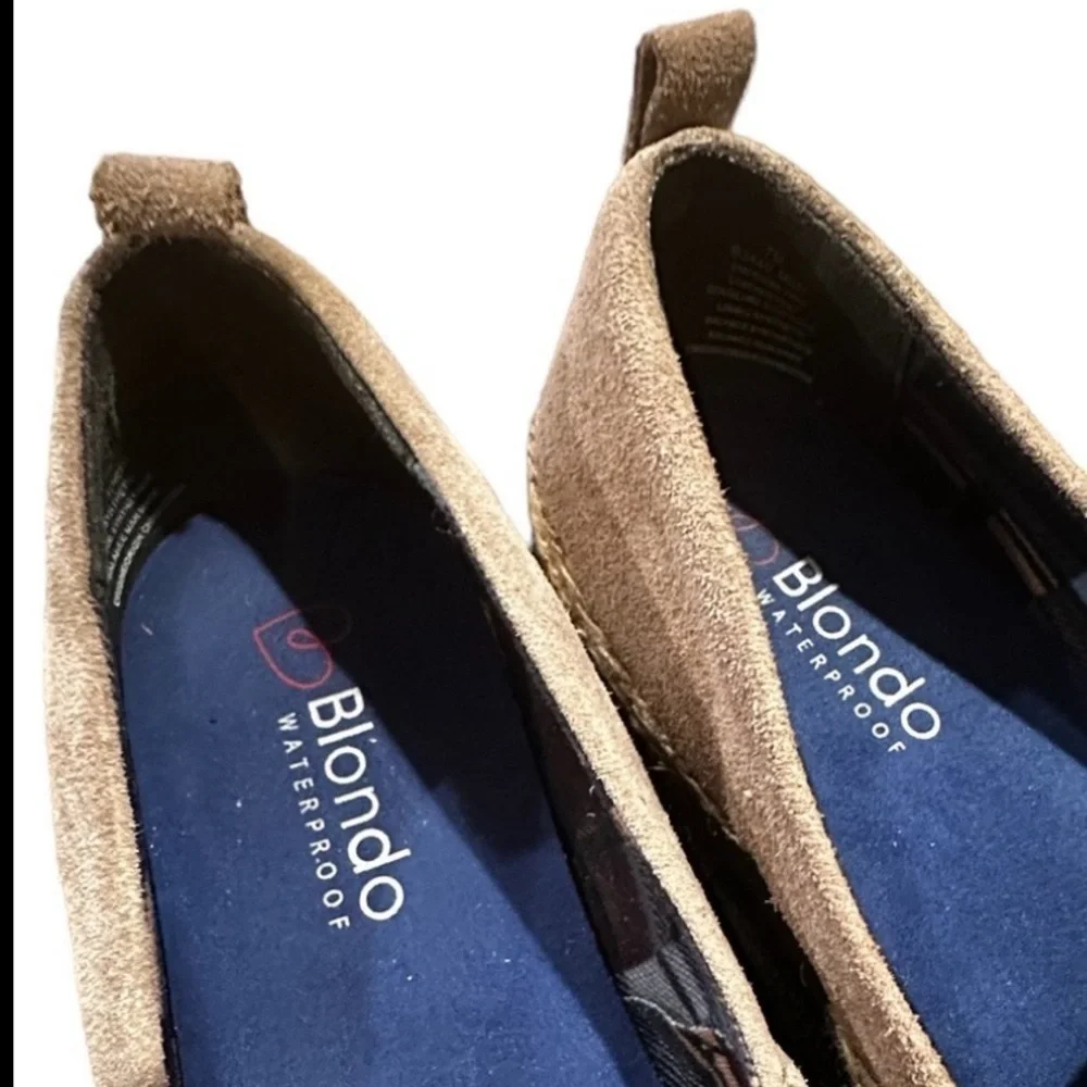 BLONDO WATERPROOF NEUTRAL SUEDE SLIPON CREAM TAN RUBBER SOLE SHOES 7